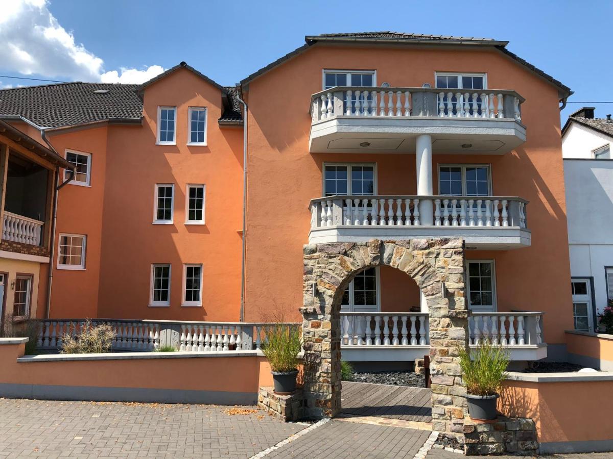 וינטריך Hotel & Restaurant Bruehler Hof מראה חיצוני תמונה