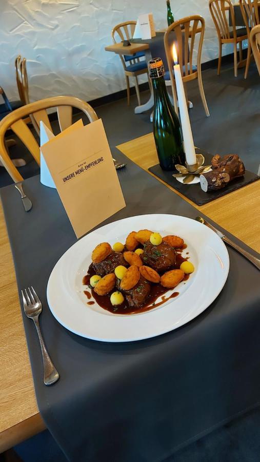וינטריך Hotel & Restaurant Bruehler Hof מראה חיצוני תמונה
